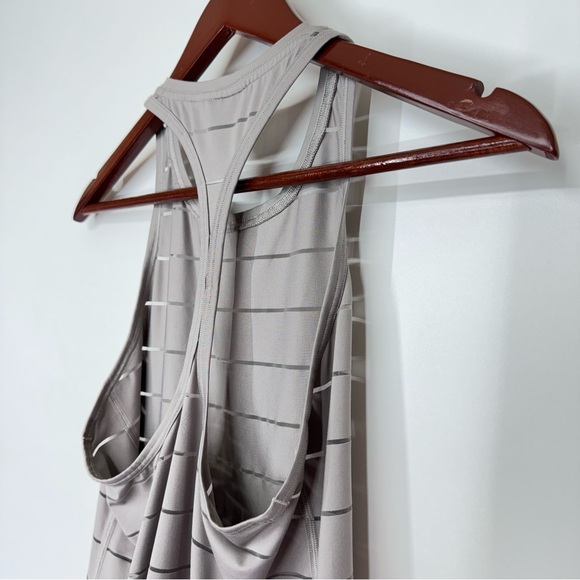 Athleta Gray Sheer Stripe Muscle Tank Athletic Work Out Tank Size XXS - Picture 10 of 16